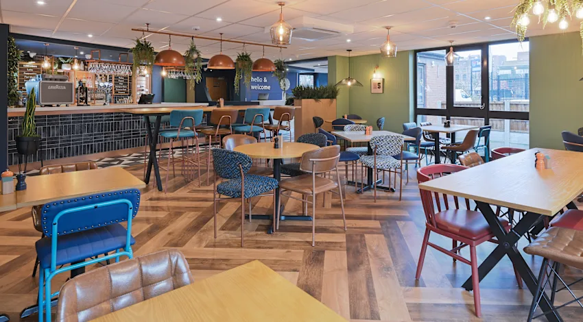 Siddeområde i hotellets Bar Café
